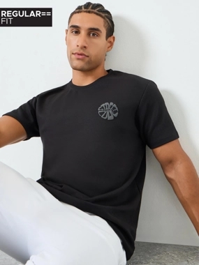 Styli Men Black Graphic Print Crew Neck T-Shirt