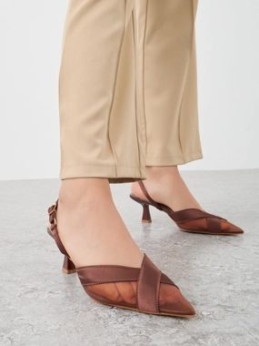 Styli Criss Cross Pointed Toe Back Strap Pumps