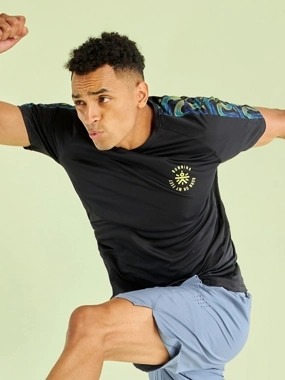 Cult Men Black Graphic Printed T-Shirt with Shoulder Panel