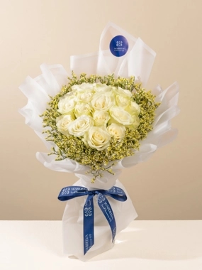 Pearl White Elegance Bouquet
