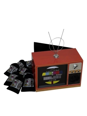 Vintage Retro TV Decor with Distribution Bags