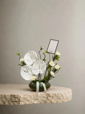Elegant antrum vase