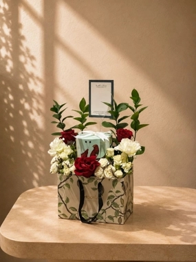 Anoush chocolate with natural roses