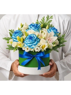 Blue vasa natural flowers