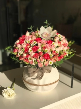 Vase natural flowers