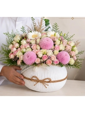 Vase natural flowers