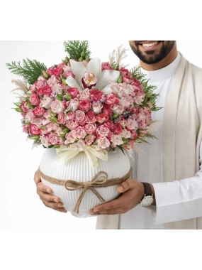 Natural flowers with vase /A19