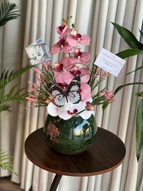 Spherical Artificial Vase